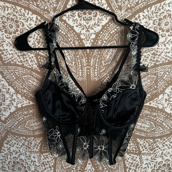 For Love and Lemons Daisy Lashes Bustier Bra with in Black - Picture 3 of 7